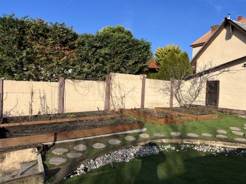 Eladó Ház 2085 Pilisvörösvár 