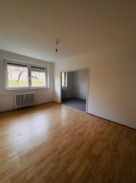 Eladó Lakás 7300 Komló , Komló – fiatalodó kisvárosban, központközeli lakás eladó!