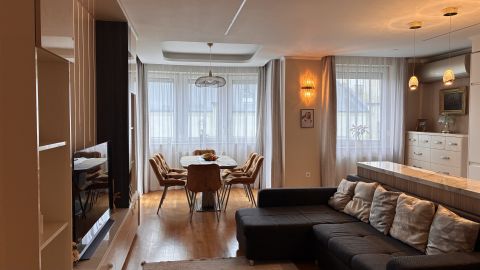 Eladó Lakás 1133 Budapest 13. kerület , ÁLOMOTTHON*HIÁNYLAKÁS 90nm N+3 HÁLÓ * 3 ERKÉLY* ÚJLIPÓTVÁROS