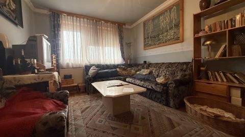 Eladó Lakás 9825 Oszkó , Oszkón