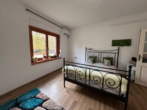 Eladó Ház 2339 Majosháza , 2339 Majosháza, Központban