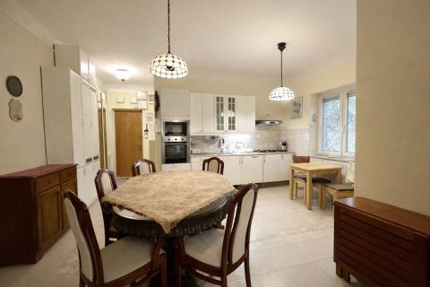 Eladó Lakás 1025 Budapest 2. kerület 