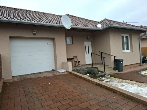 Eladó Ház 2314 Halásztelek 