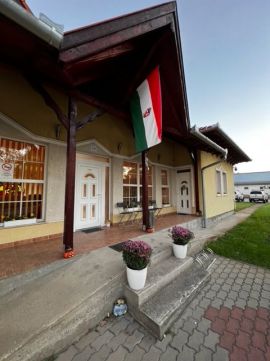 Eladó Irodaépület 6760 Kistelek Központhoz közel