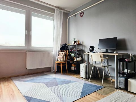 Eladó Lakás 1118 Budapest 11. kerület , 3 éve felújított garzonlakás, kiváló infrastruktúrával!