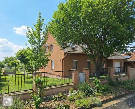 Eladó Ház 7761 Kozármisleny , ===Önálló családi ház  Jácint utcában ===