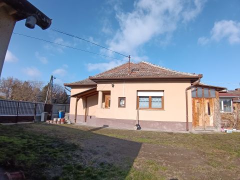 Eladó Ház 2344 Dömsöd 