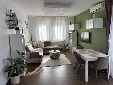 Eladó Lakás 2120 Dunakeszi 