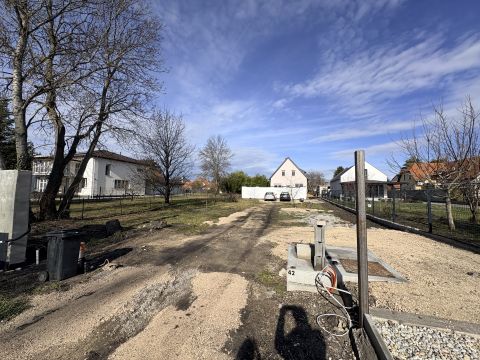 Eladó Telek 8360 Keszthely , Vízparthoz közel