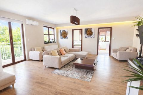 Eladó Lakás 2120 Dunakeszi 