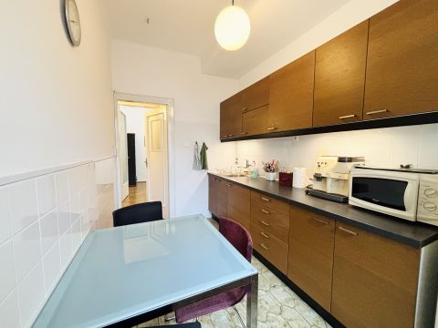 Eladó Lakás 1055 Budapest 5. kerület Parlament közelében, Szalay utca