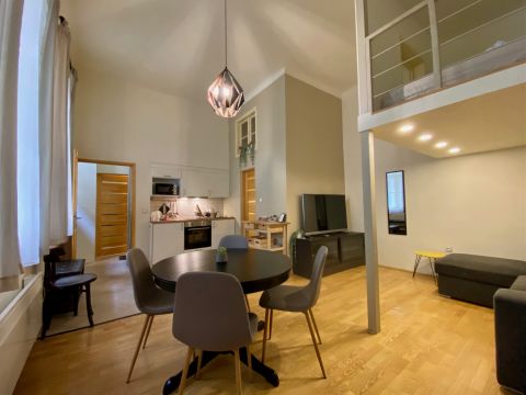 Eladó Lakás 1085 Budapest 8. kerület 