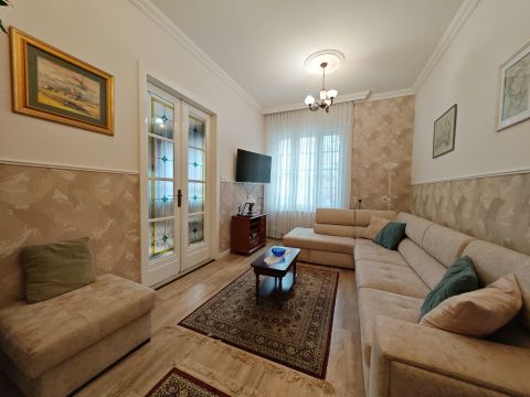 Eladó Lakás 5000 Szolnok 