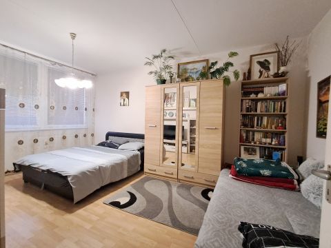 Eladó Lakás 4032 Debrecen , Doberdó buszforduló közelében