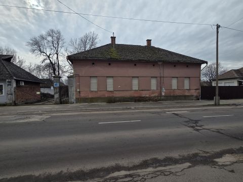 Eladó Irodaépület 5500 Gyomaendrőd 