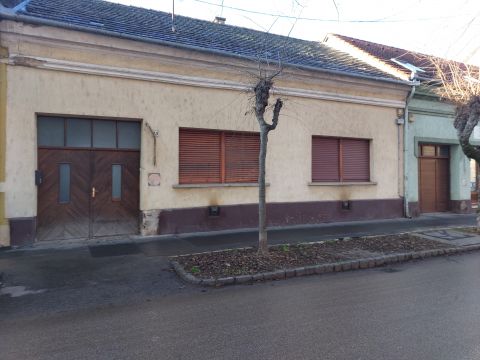 Eladó Ház 2600 Vác , Postapark