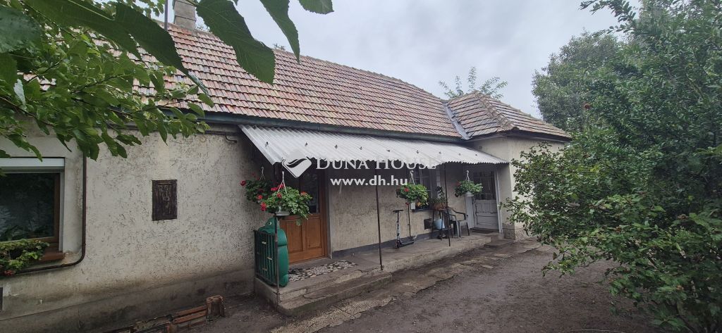 7000 Sárbogárd , Kertalja utcában — 1/9