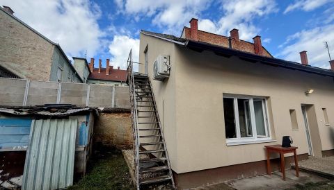 Eladó Lakás 9700 Szombathely Nádasdy Ferenc utcában