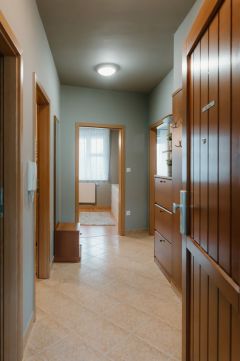 Eladó Lakás 8200 Veszprém Veszprém Cholnokyváros