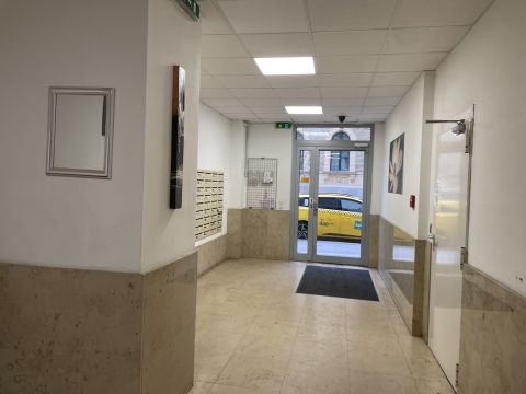 Eladó Lakás 1081 Budapest 8. kerület 