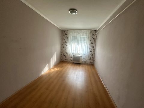 Kiadó Lakás 4400 Nyíregyháza 