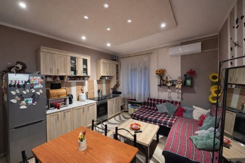 Eladó Lakás 7300 Komló 