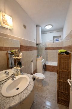 Eladó Lakás 7300 Komló 