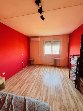 Kiadó Lakás 7632 Pécs 