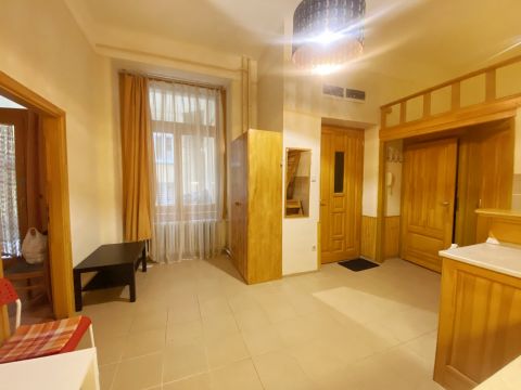 Eladó Lakás 1054 Budapest 5. kerület , Parlamenttől 300 méterre