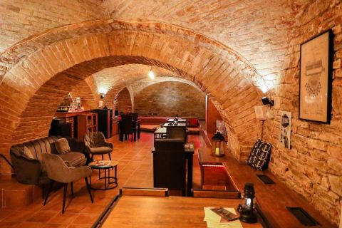 Kiadó Üzlethelyiség 9700 Szombathely , üzlet-vendéglátás-sport ?!