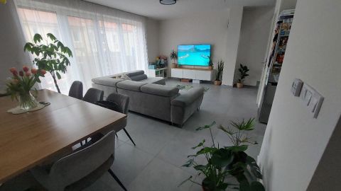 Eladó Lakás 9011 Győr , 9028 Győr, Csendes