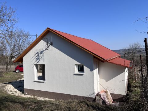 Eladó Ház 2890 Tata 