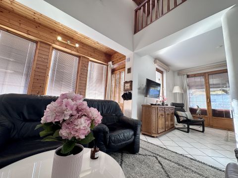 Eladó Ház 8648 Balatonkeresztúr , Központhoz, vízparthoz közel csendes utcában