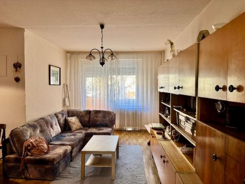 Eladó Lakás 8000 Székesfehérvár , 8000 Székesfehérvár, Csendes