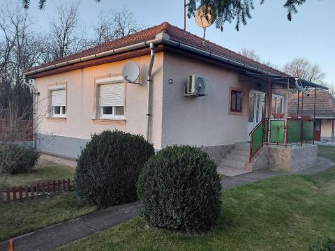 Eladó Ház 5100 Jászberény , 5100 Jászberény, Külterület