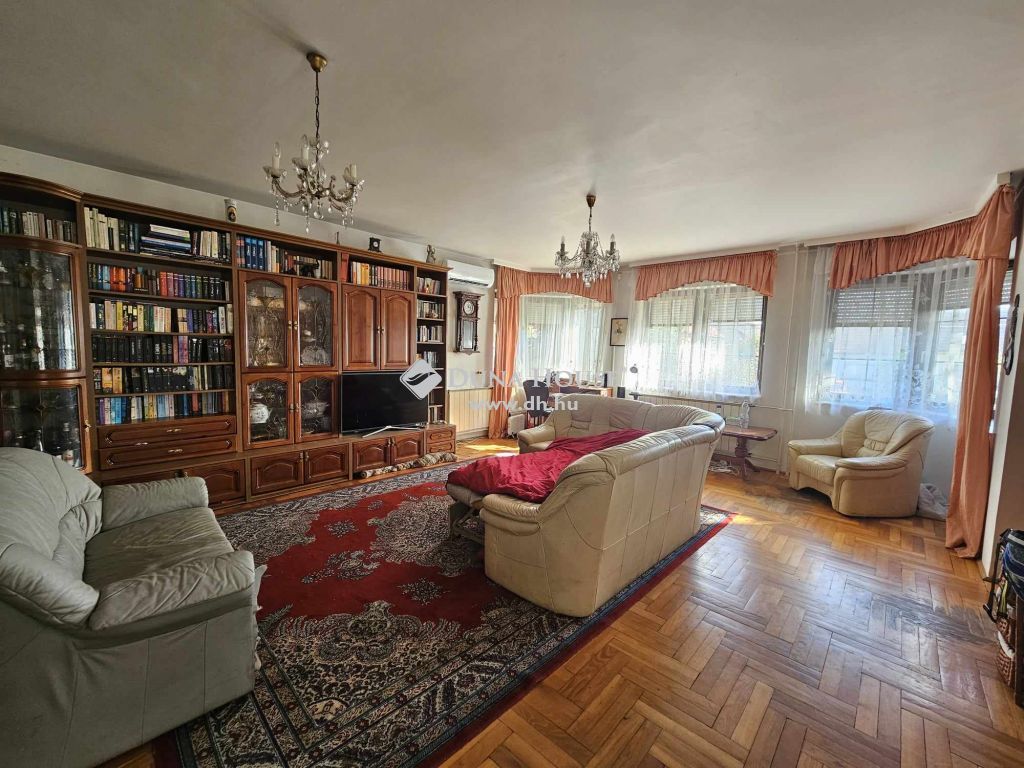 Eladó Ház Budapest XVIII. kerület, 