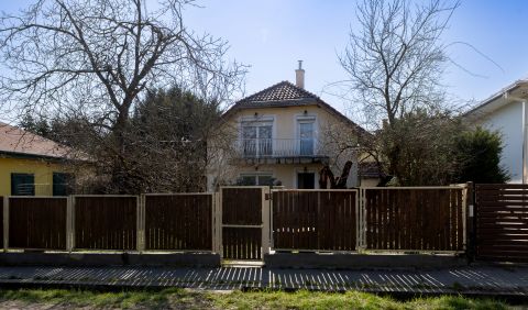 Eladó Ház 1038 Budapest 3. kerület 