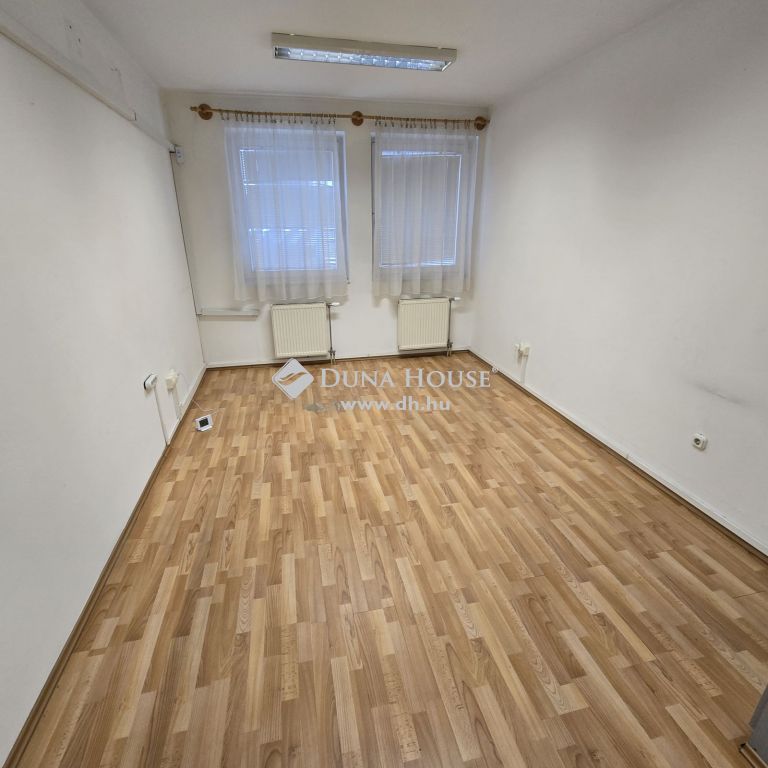 6000 Kecskemét , KIADÓ IRODÁK KECSKEMÉT BELBVÁROSÁBAN! — 1/4