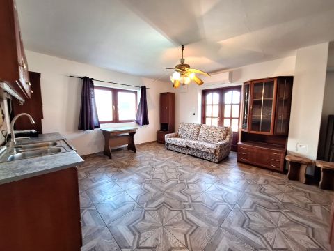 Eladó Ház 6000 Kecskemét REMEK LEHETŐSÉG FIATAL PÁROK ELSŐ OTTHONÁNAK