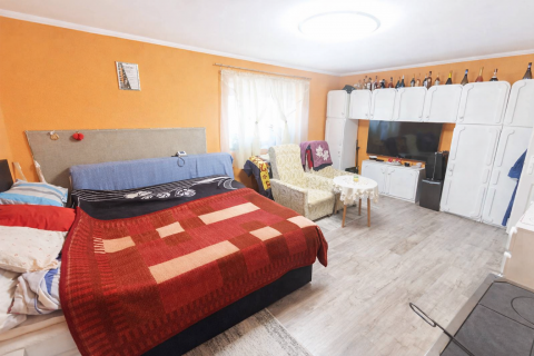 Eladó Ház 2750 Nagykőrös Nagykőrös belvárosában Délibáb utcában családi ház eladó !