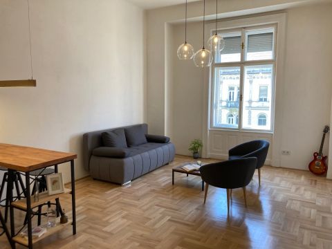 Eladó Lakás 1085 Budapest 8. kerület 