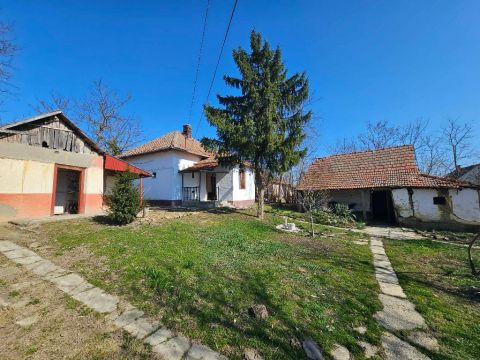 Eladó Ház 5062 Kőtelek 5062 Kőtelek, csendes