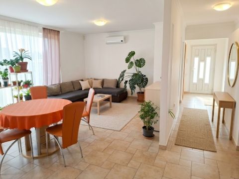 Eladó Ház 6727 Szeged , Szeged Petőfitelepi Álomház tele lehetőségekkel