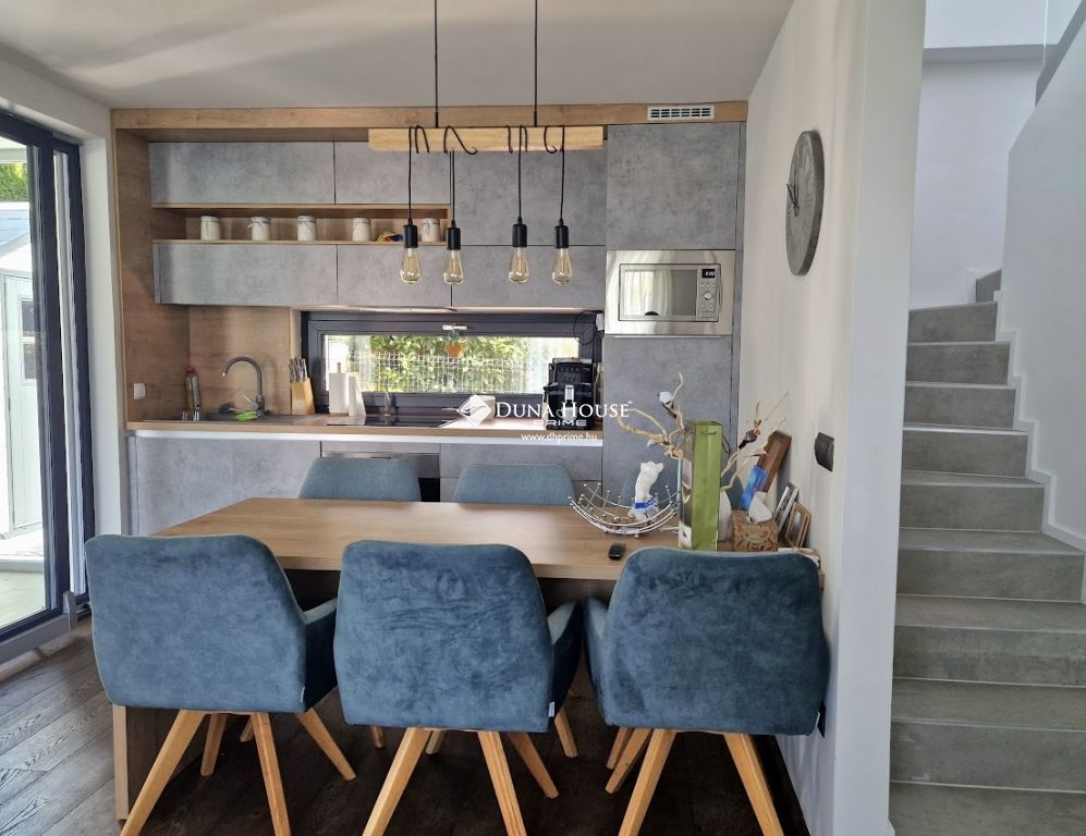 Eladó lakás, Vonyarcvashegy