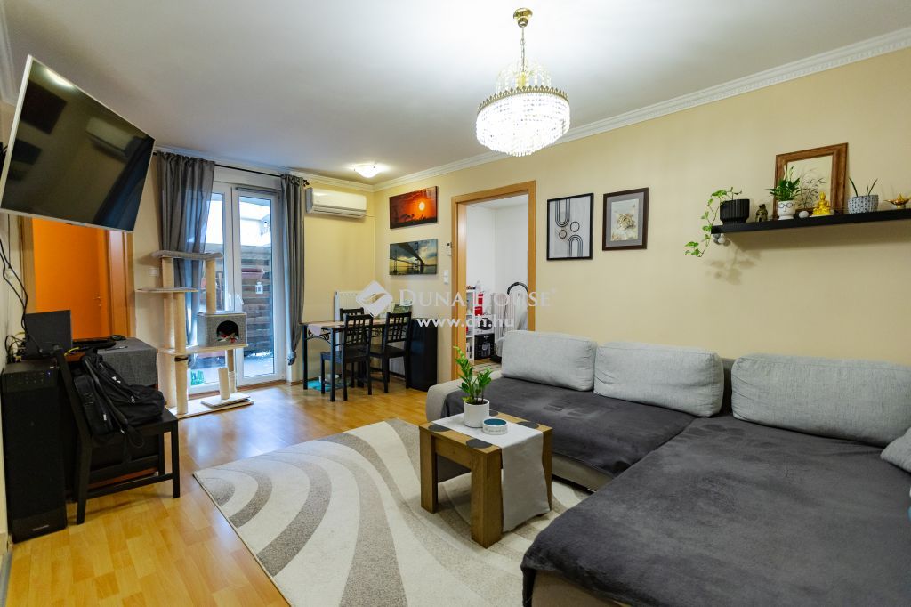1087 Budapest 8. kerület — 1/11