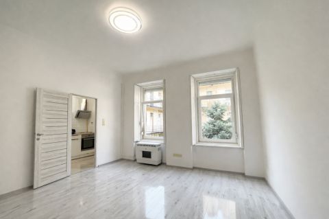 Eladó Lakás 1143 Budapest 14. kerület 