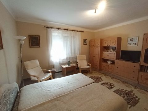 Eladó Ház 2500 Esztergom 