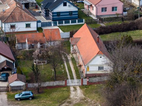 Eladó Ház 2476 Pázmánd 