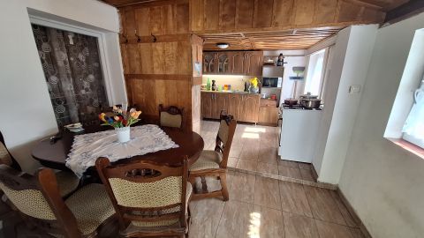 Eladó Ház 8081 Zámoly , Buszmegálló közelében