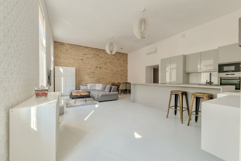 Eladó Lakás 1055 Budapest 5. kerület , Vígszínház közelében